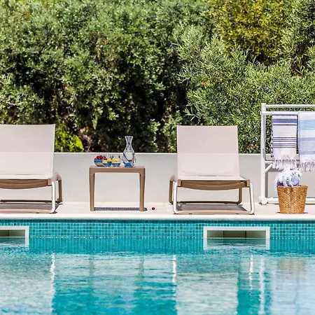 Sunshine Pool - Spacious & Near The Town Città di Skopelos