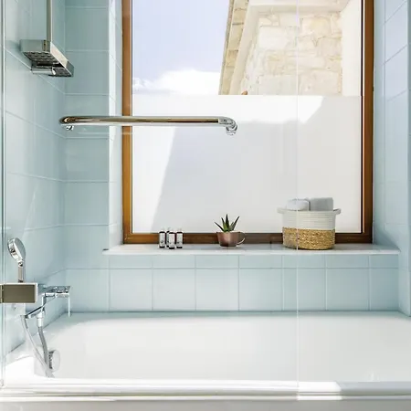 Sunshine Pool Villa