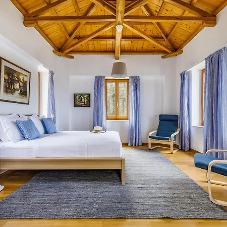 Villa Sunshine Pool Skopelos Town